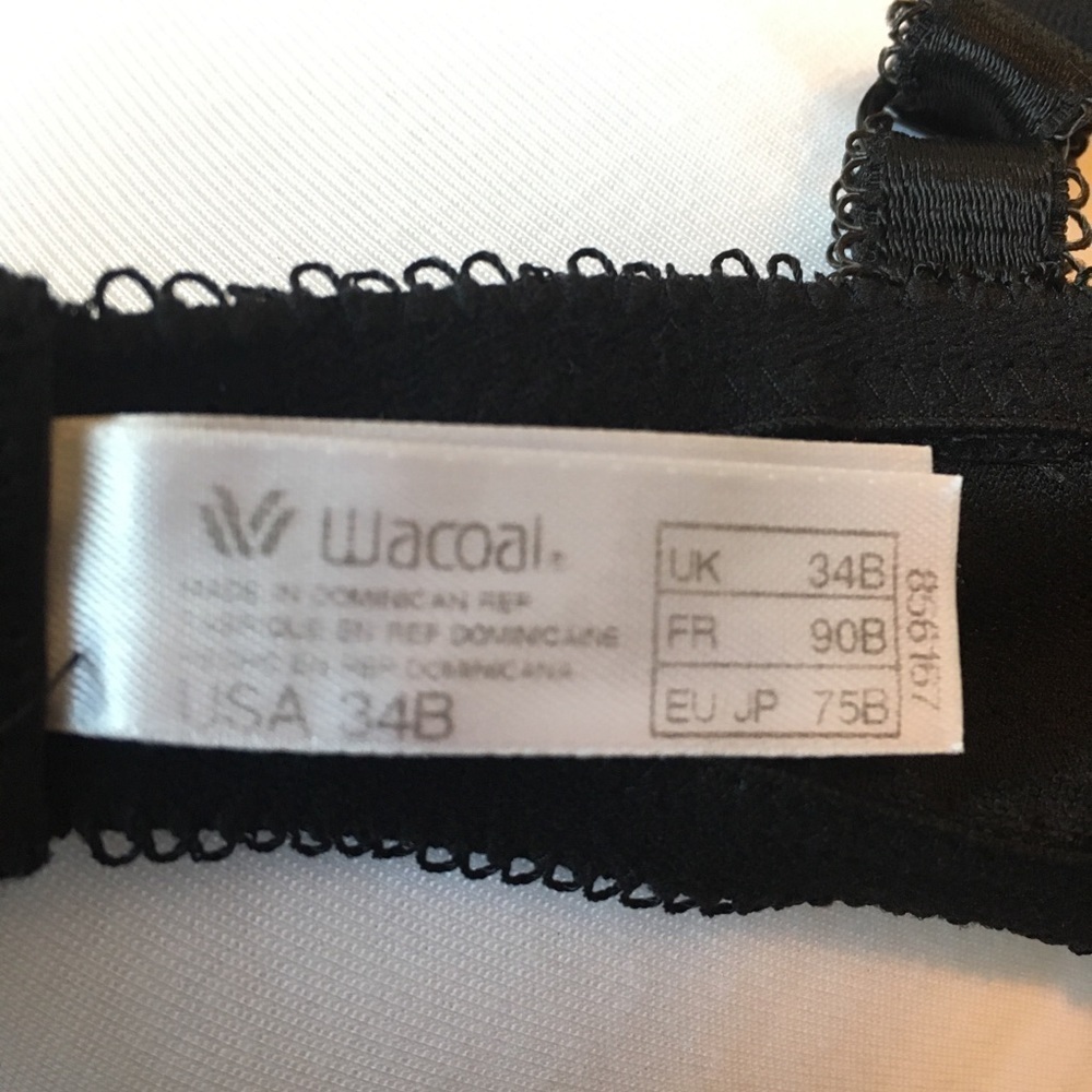 Wacoal Breast cancer awareness wire-free bra - Picture 6 of 6